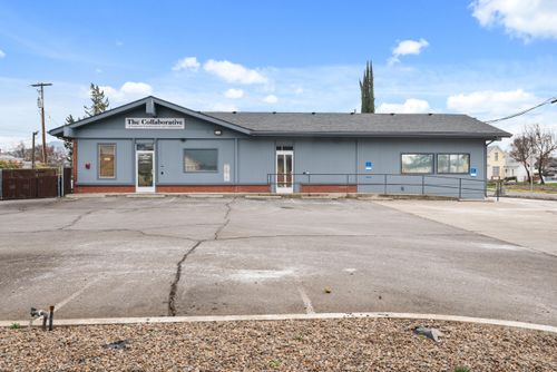 914 W Main Street, Medford, OR, 97501 | Card Image