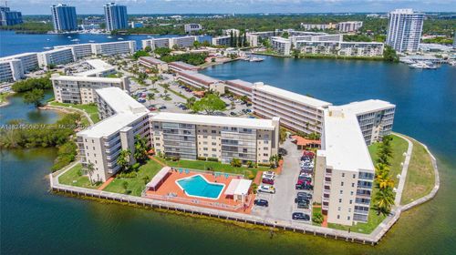 apt-e106-2930 Point East Dr, Aventura, FL, 33160-2636 | Card Image
