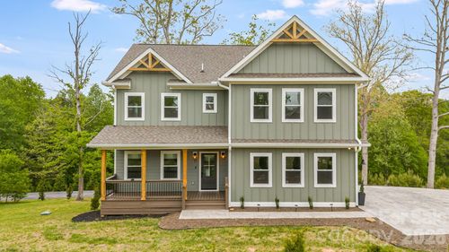 17 Baxter Woods Ln, Candler, NC, 28715-0989 | Card Image