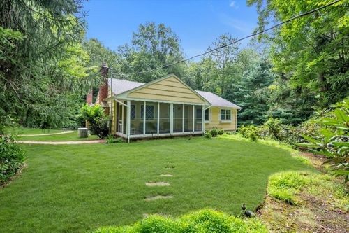 23 Maplewood Dr, Northport, NY, 11768-3433 | Card Image