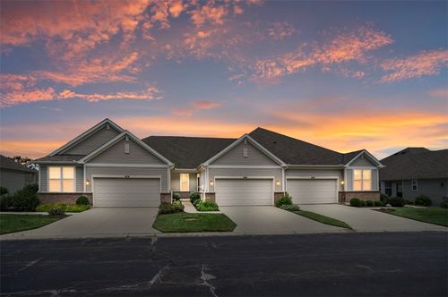 924 Valleywatch Dr, Cincinnati, OH, 45231 | Card Image