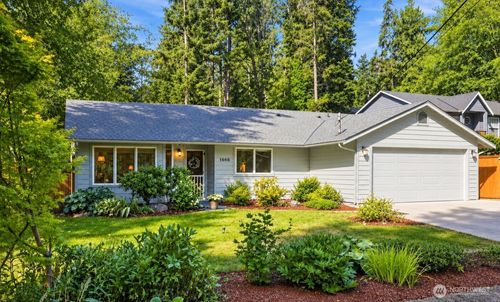 1666 Vine Maple Ln, Camano Island, WA, 98282-7516 | Card Image