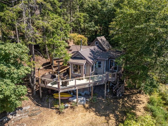 Aerial view of the house | Image 5