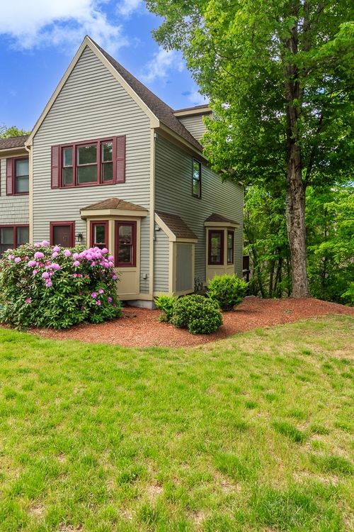 264 Bartemus Trl, Nashua, NH, 03063-7642 | Card Image