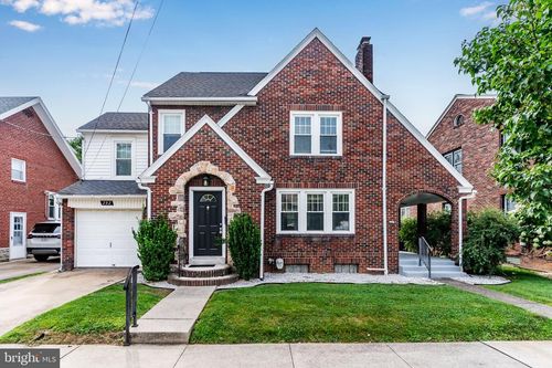 282 Walton St, LEMOYNE, PA, 17043-2024 | Card Image