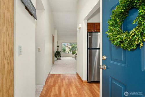 12371 Se 41st Lane, Bellevue, WA, 98006 | Card Image