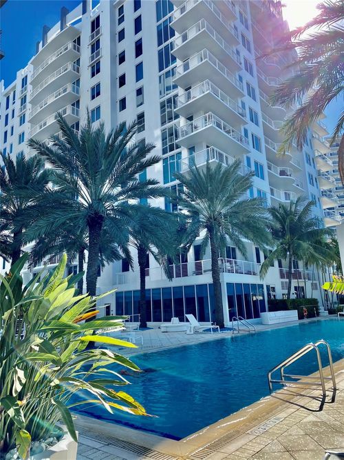 2821 N Ocean Blvd, Fort Lauderdale, FL, 33308-7558 | Card Image