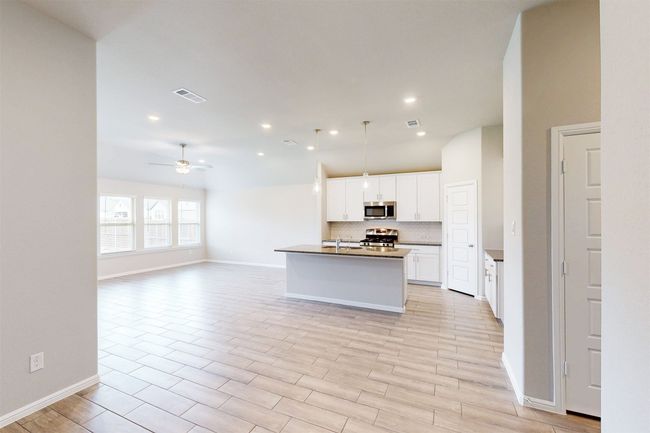 1106 Linwood Dr, House other with 4 bedrooms, 2 bathrooms and null parking in Justin TX | Image 17
