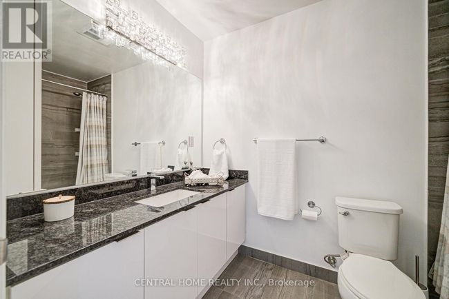 210 - 2910 Highway 7 Road, Condo with 2 bedrooms, 1 bathrooms and 1 parking in Vaughan (Concord) ON | Image 16