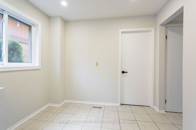 7221 Promenade Danton, House other with 5 bedrooms, 4 bathrooms and 4 parking in Mississauga ON | Image 11
