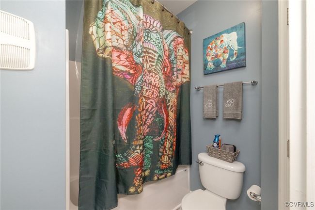 Full bath, 1st floor | Image 19