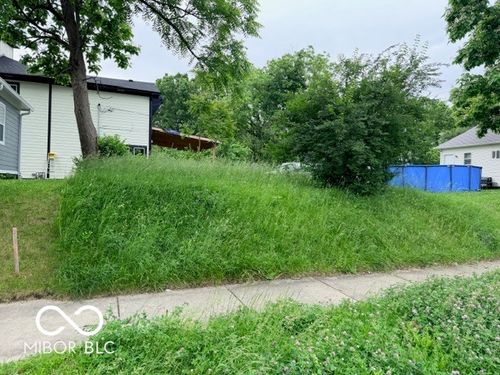 311 W 26th St, Indianapolis, IN, 46208-5610 | Card Image