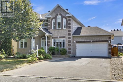 31 Wilderness Way, Stittsville, ON, K2S2E2 | Card Image