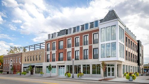 apt-204-110 W Savidge St, Spring Lake, MI, 49456-1673 | Card Image