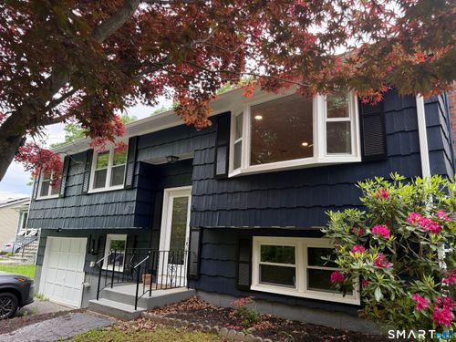 32 Cullen Ave, West Haven, CT, 06516-1234 | Card Image