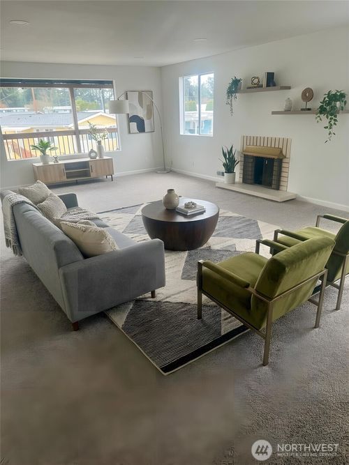 90-18501 52nd Avenue W, Lynnwood, WA, 98037 | Card Image