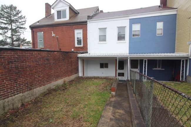 443 Ella St, Townhouse with 2 bedrooms, 2 bathrooms and null parking in Bloomfield PA | Image 17