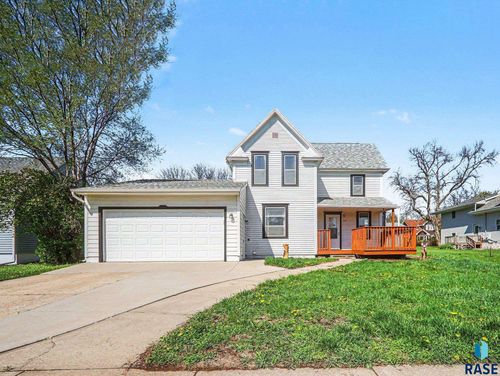 305 N Main St Street, Lennox, SD, 57039 | Card Image