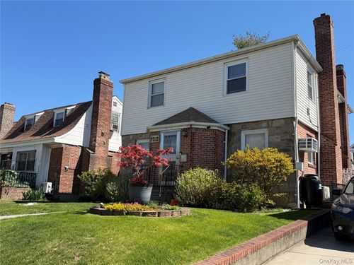 75-19 188th St, Fresh Meadows, NY, 11366-1702 | Card Image