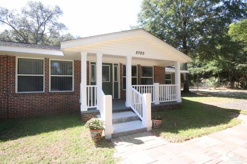 5720 Redwood Dr, Milton, FL, 32570-8781 | Card Image