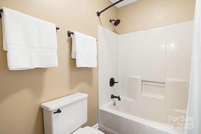 212 Riva Ridge Dr, House other with 4 bedrooms, 3 bathrooms and null parking in Fairview NC | Image 29