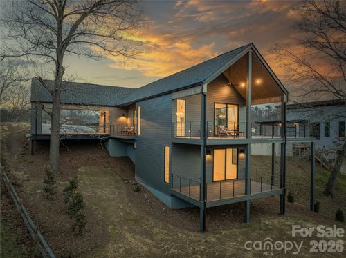 511 Wilma Dykeman Trl, Asheville, NC, 28804-0159 | Card Image