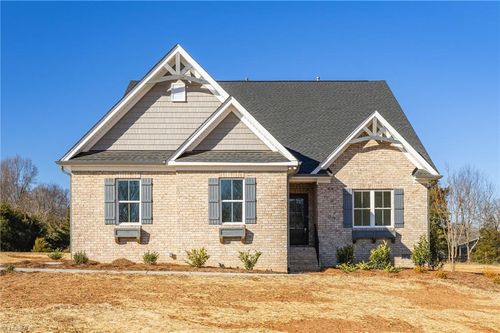 8305 Pyramid Drive, Summerfield, NC, 27358 | Card Image