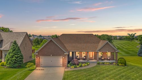 104 Sunningdale Dr, Georgetown, KY, 40324-8889 | Card Image