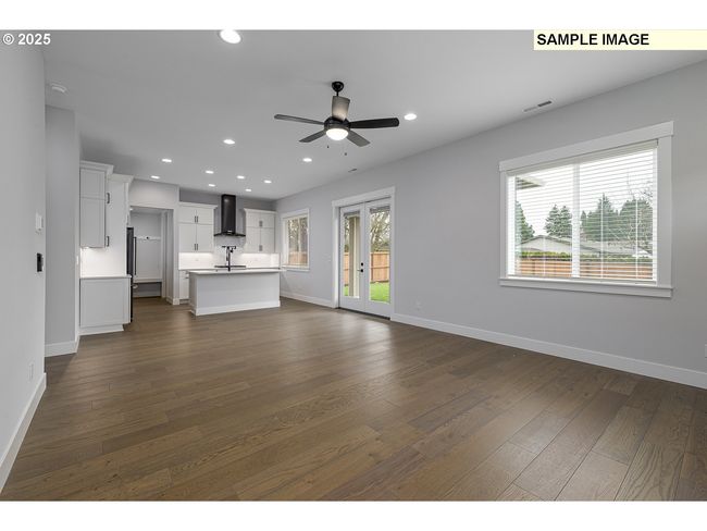15209 Se Towers Ter, House other with 3 bedrooms, 3 bathrooms and 2 parking in Milwaukie OR | Image 6