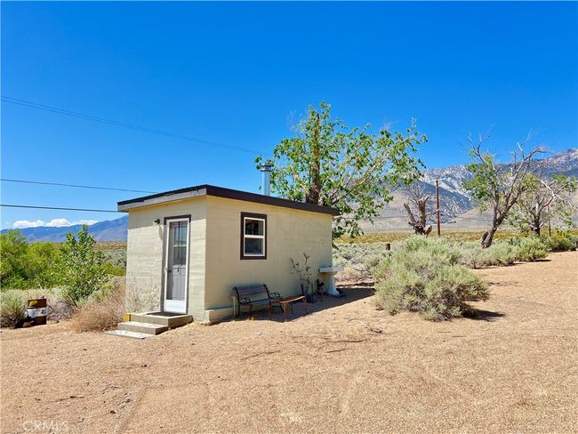 330 Sage Flats Dr, House other with 3 bedrooms, 2 bathrooms and 2 parking in Olancha CA | Image 34
