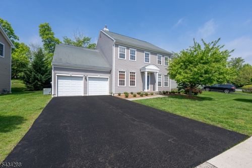 16 Landau Rd, Basking Ridge, NJ, 07920-3717 | Card Image