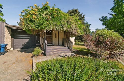 1861 S Tuesday Ln, Boise, ID, 83705-2745 | Card Image