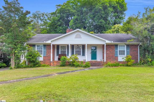 15 Jones Ave, Greenville, SC, 29601-4331 | Card Image