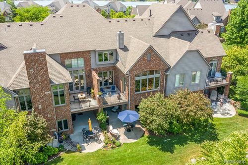 10743 Waterfall Ct, South Lyon, MI, 48178-8045 | Card Image