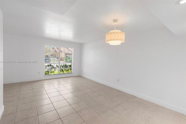 APT-60 - 10350 Sw 154 Th Circle Ct, Condo with 3 bedrooms, 3 bathrooms and null parking in Miami FL | Image 5
