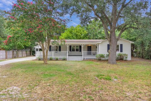 4934 Pleasant Oaks Dr, Wilmington, NC, 28412-7705 | Card Image