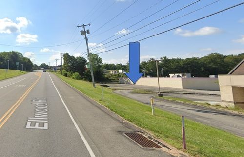 4 E Washington St, New Castle, PA, 16101 | Card Image