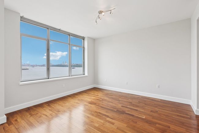 APT-1215 - 8100 River Rd, Condo with 2 bedrooms, 2 bathrooms and null parking in North Bergen NJ | Image 18