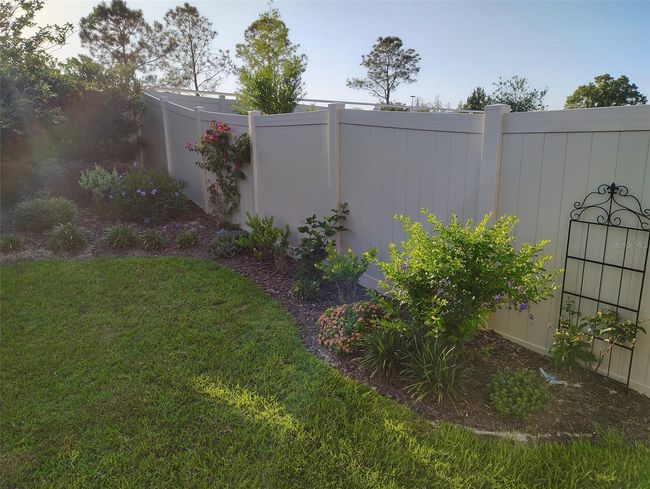 7737 Sail Clover Ln, House other with 3 bedrooms, 2 bathrooms and null parking in ZEPHYRHILLS FL | Image 45