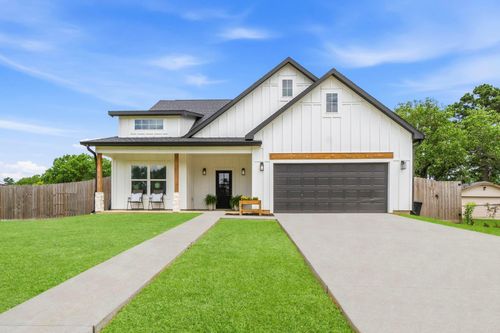 162 Legend Ln, Livingston, TX, 77351-9194 | Card Image