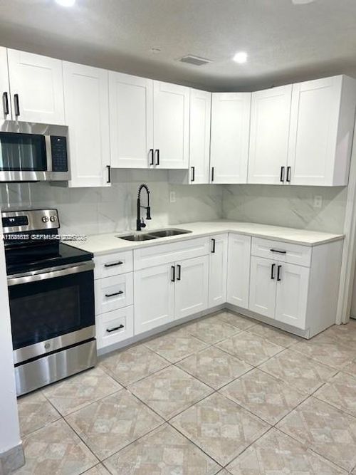 1-1224 Nw 19th Ct, Fort Lauderdale, FL, 33311-3634 | Card Image