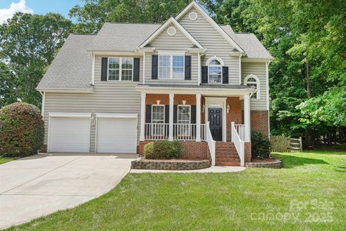 15108 Castlebridge Ln, Matthews, NC, 28104-1184 | Card Image
