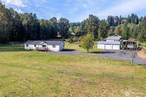 245 Sakari Ln, Kelso, WA, 98626-9392 | Card Image