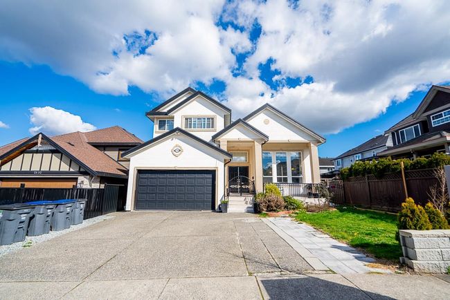 7520 144 A Street, House other with 8 bedrooms, 6 bathrooms and 5 parking in Surrey BC | Image 1