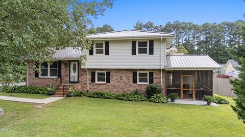509 Park Dr, Clayton, NC, 27520-2229 | Card Image