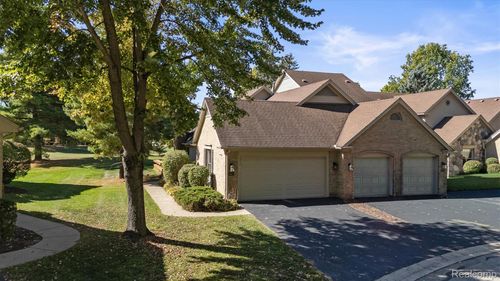 1-4868 Pine Eagles Ct, Brighton, MI, 48116-9763 | Card Image