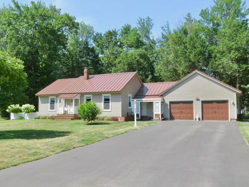 33 Oak Wood Dr, Gorham, ME, 04038-1600 | Card Image