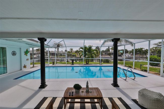 6337 Cocoa Ln, House other with 4 bedrooms, 2 bathrooms and null parking in APOLLO BEACH FL | Image 28