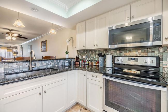 APT-30H - 19029 Us Highway 19 N, House other with 2 bedrooms, 2 bathrooms and null parking in CLEARWATER FL | Image 5