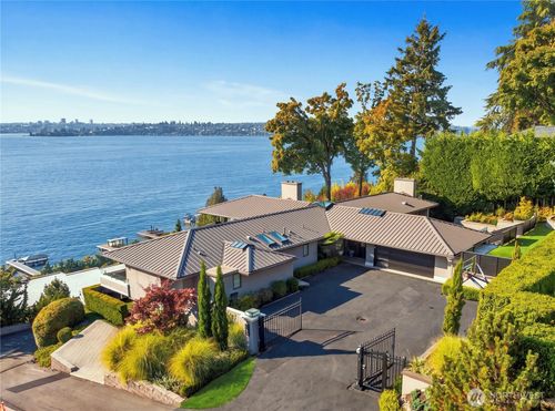 3223 Evergreen Point Rd, Medina, WA, 98039-1029 | Card Image